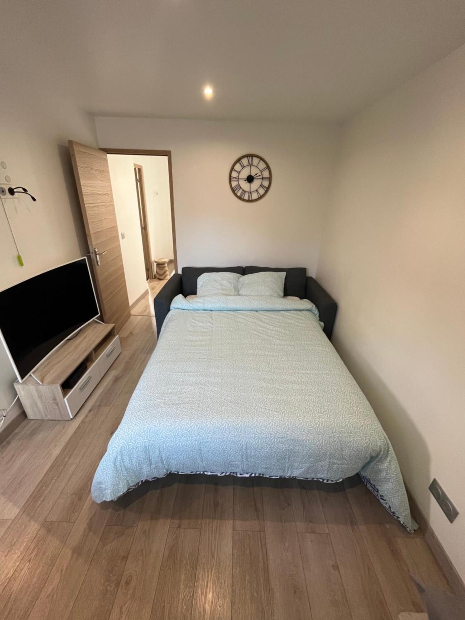 Appart 4 Personnes Proche Paris Tour Eiffel Meudon Exterior foto