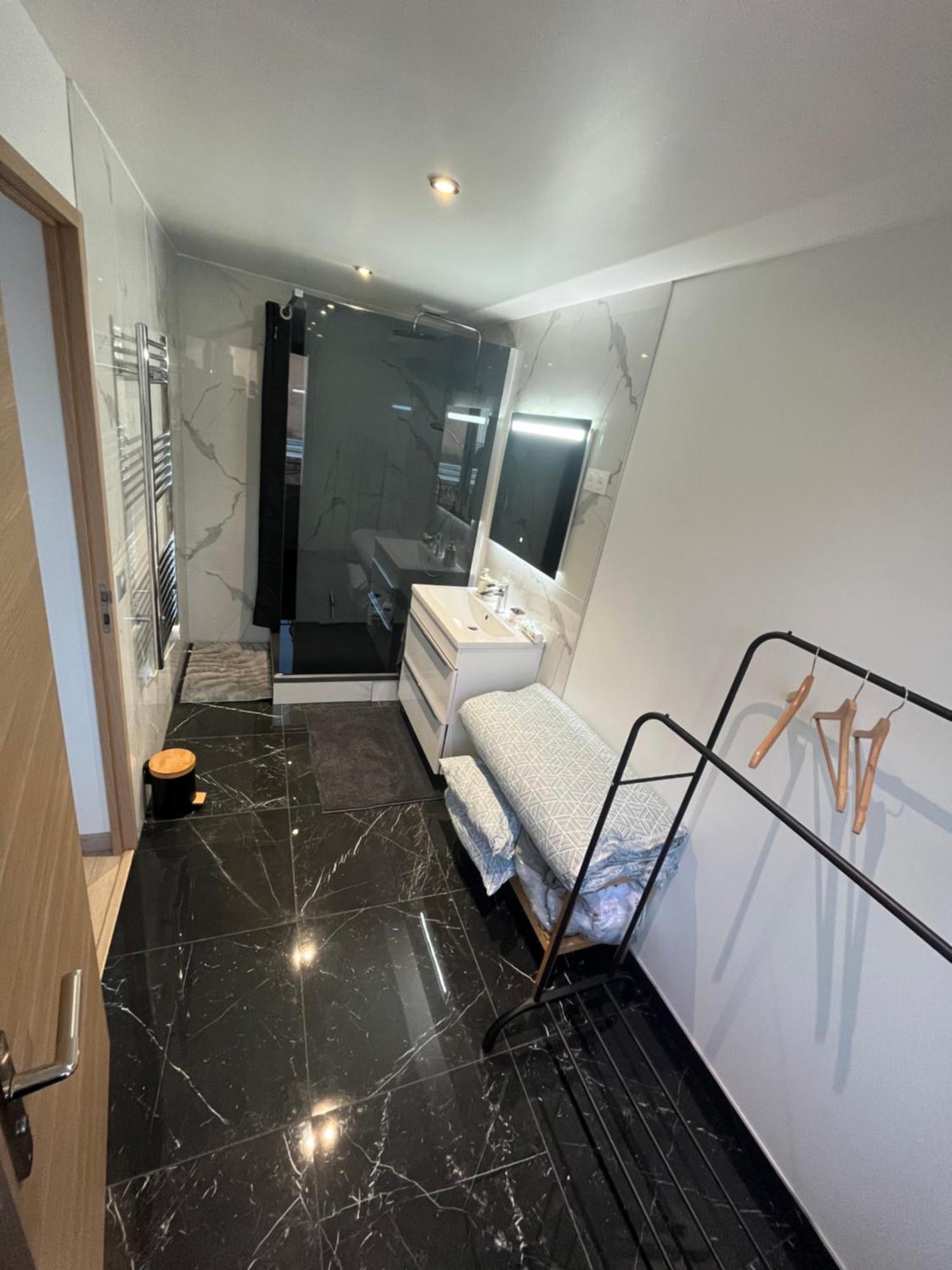 Appart 4 Personnes Proche Paris Tour Eiffel Meudon Exterior foto